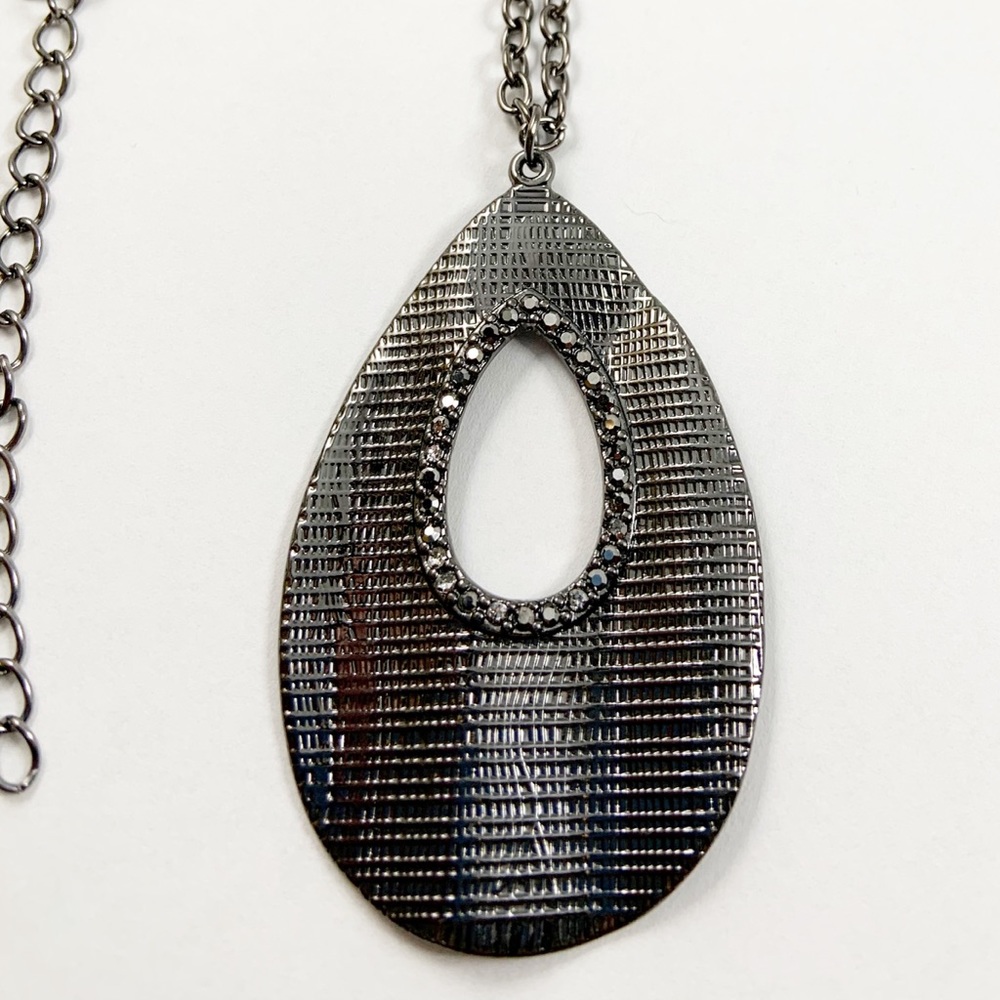 Long Necklace w/ Matching Earrings
